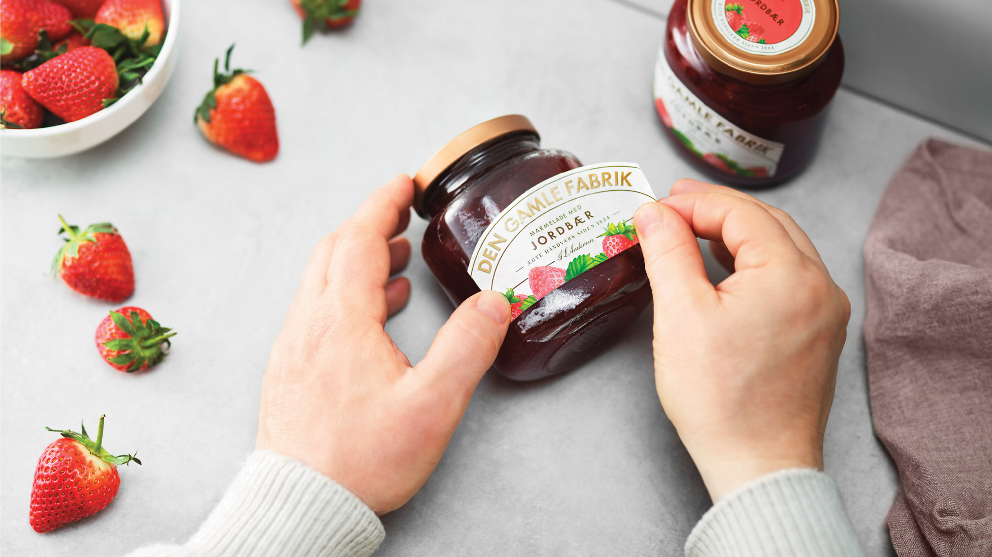 丹麥果醬創(chuàng)意包裝設計欣賞(圖2)