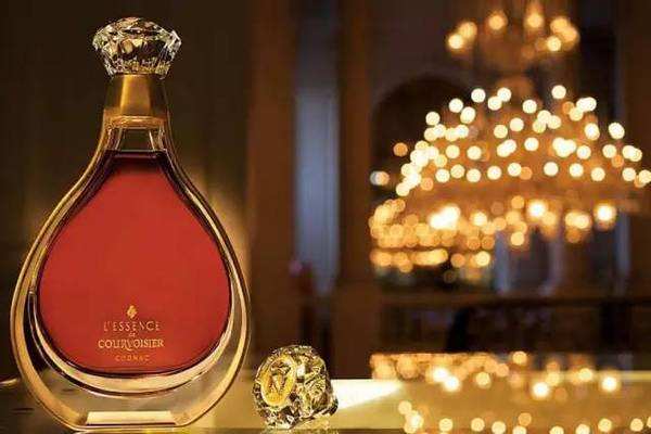 拿破侖酒 Courvoisier拿破侖食品包裝設(shè)計欣賞(圖2)